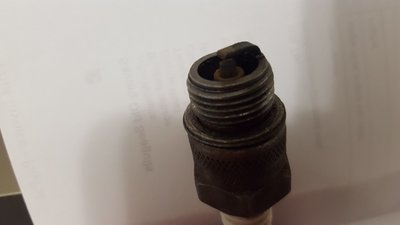 spark plug.jpg