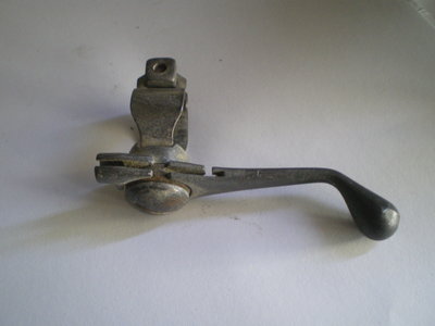 old throttle lever1.JPG