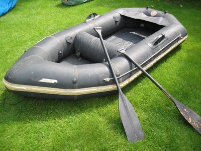 Old-black-dougnut-inflatable1.jpg